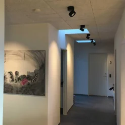 Aim Spot Single Tak/Veggspot 13W dimbar 2700k - Svart