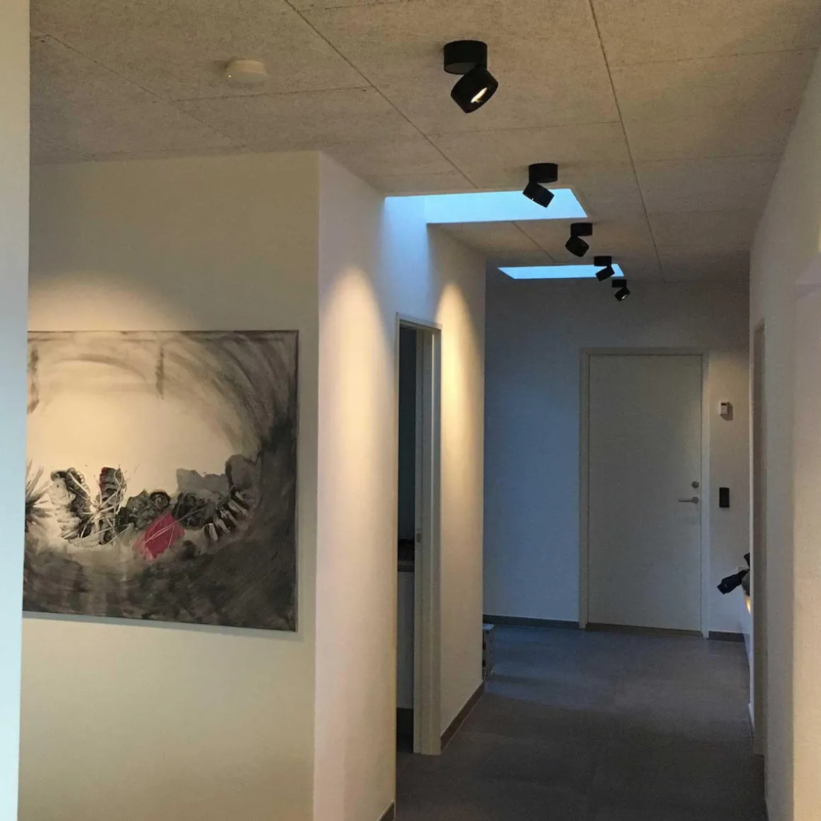 Aim Spot Single Tak/Veggspot 13W dimbar 2700k - Svart