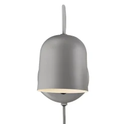 Angle vegglampe med USB - Grå