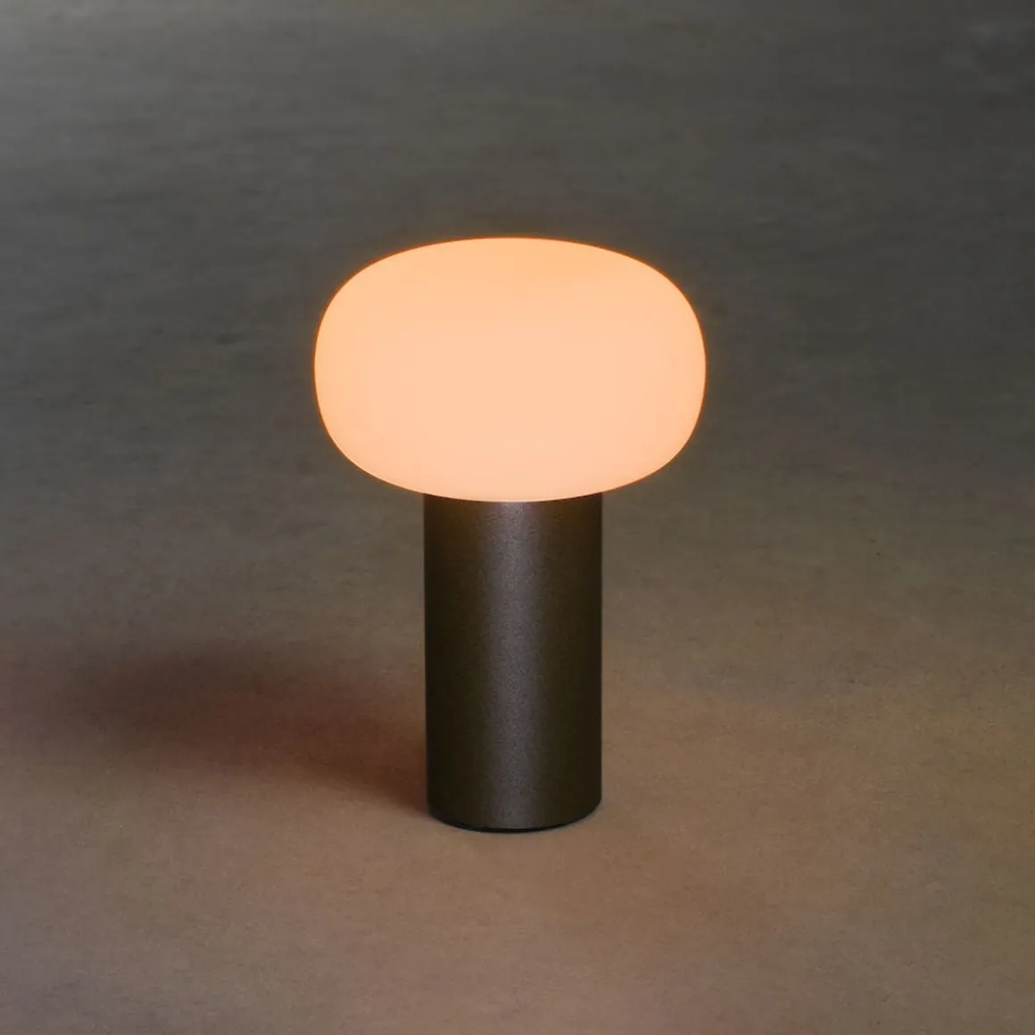 Antibes oppladbar bordlampe 2700/3000/4000K og RGB IP54 Dimbar - Antrasitt grå