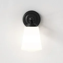 Anton vegglampe for baderom IP44