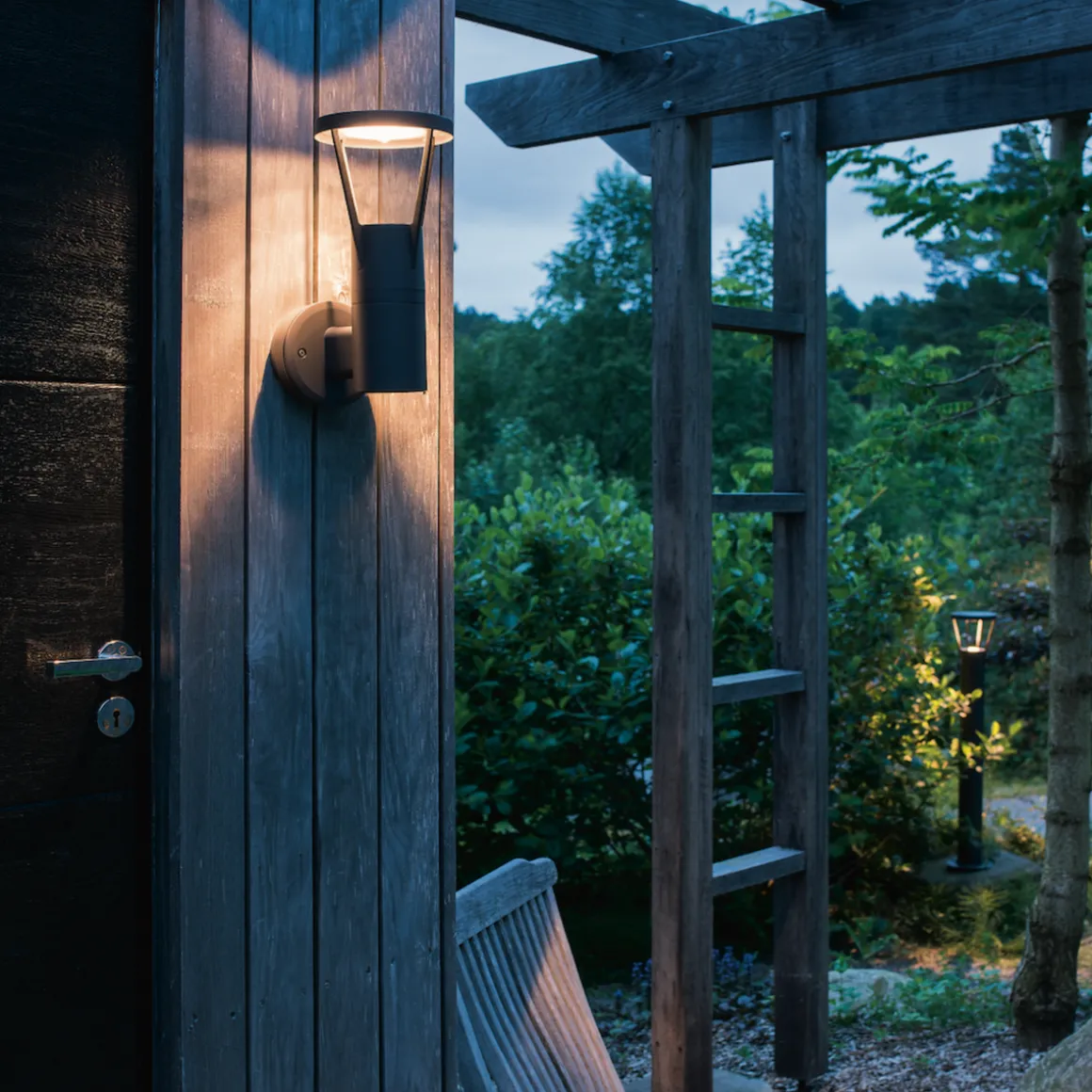 Arco Air utendørs vegglampe 6W Dimbar - Grafitt