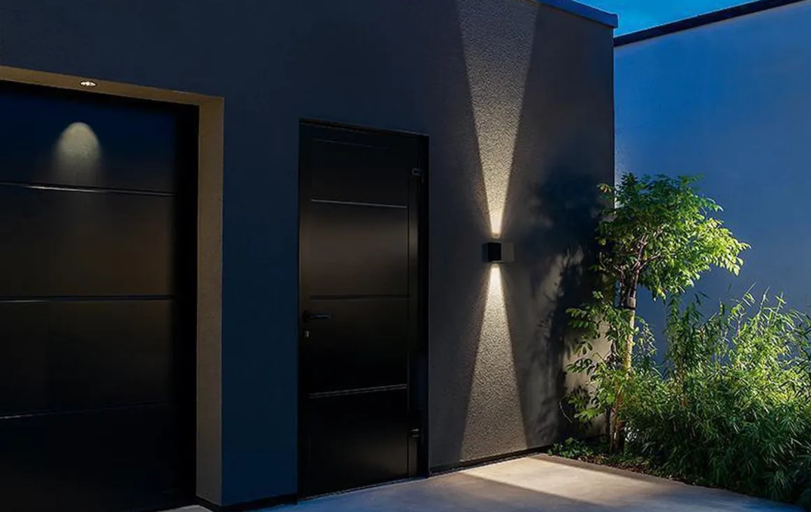 Artes vegglampe utendørs IP65 3000K dimbar