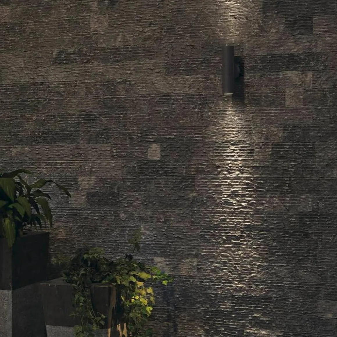 Astina vegglampe utendørs opp/ned IP44