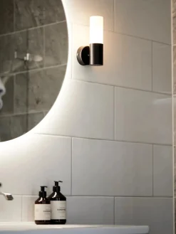 Beta vegglampe IP44 - Svart