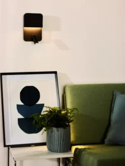 Boxer vegglampe 10W 3000 Kelvin m/USB - Svart