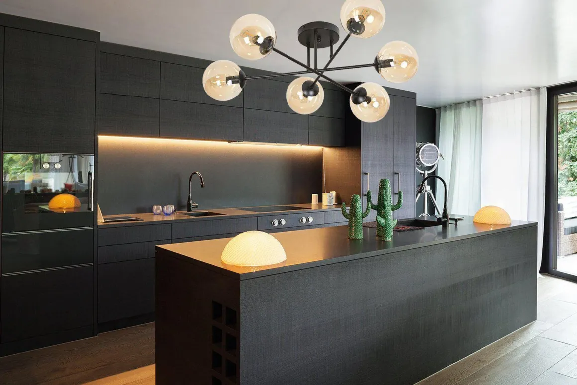 Brendi rund taklampe 6 lys - Svart/Amberfarget