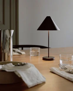 Brolly bærbar bordlampe - Svart