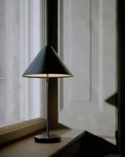 Brolly bærbar bordlampe - Svart