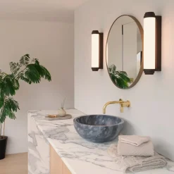 Burlington 400 vegglampe for baderom 9,8W 2700 Kelvin IP44