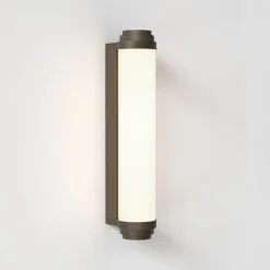 Burlington 400 vegglampe for baderom 9,8W 2700 Kelvin IP44