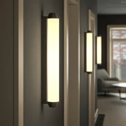 Burlington 600 vegglampe for baderom 14,3W 2700 Kelvin IP44