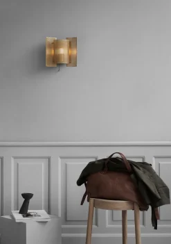 Butterfly perforert vegglampe