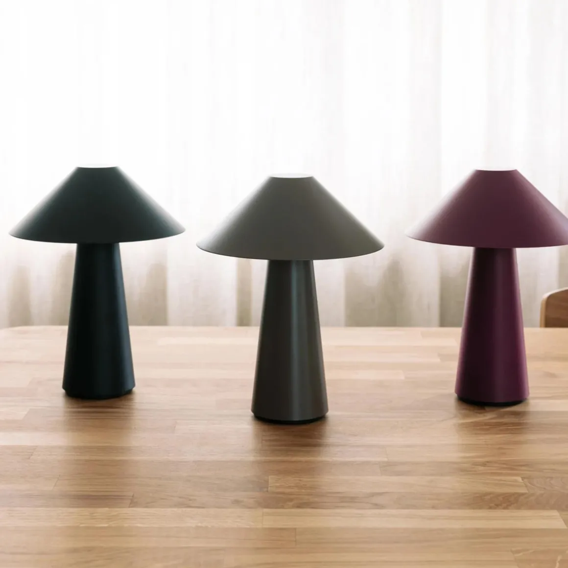 Cannes oppladbar bordlampe