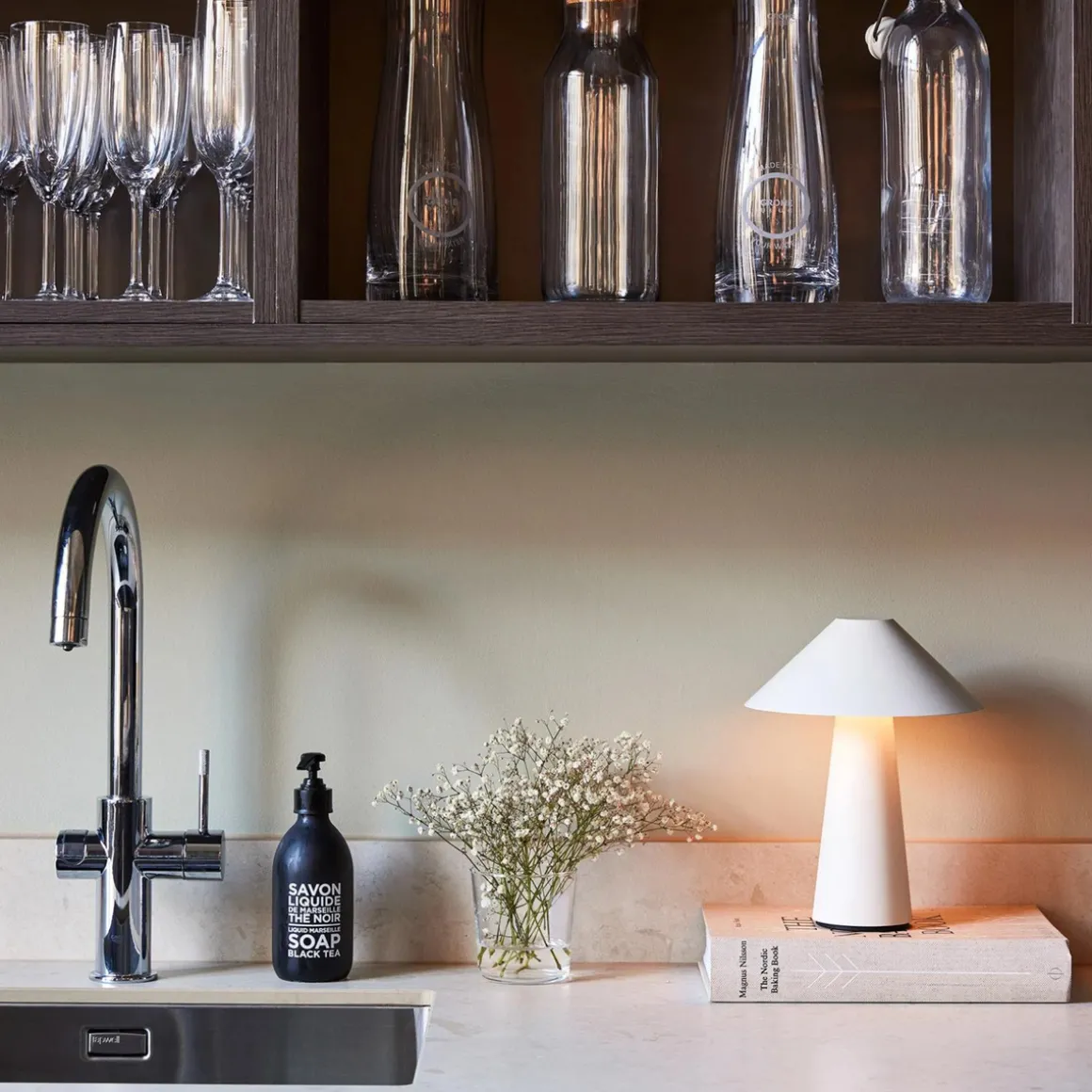 Cannes oppladbar bordlampe