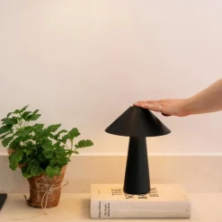 Cannes oppladbar bordlampe