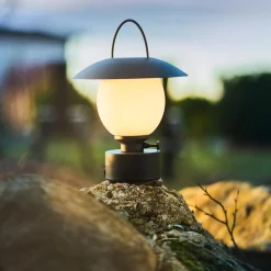 Castro bordlampe oppladbar