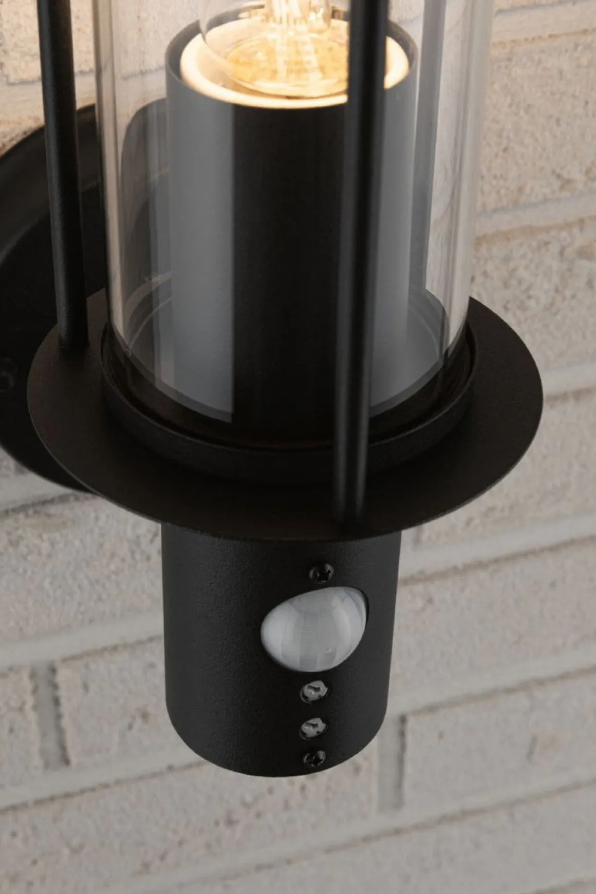 Classic vegglampe opp utendørs IP44 - Med bevegelsessensor