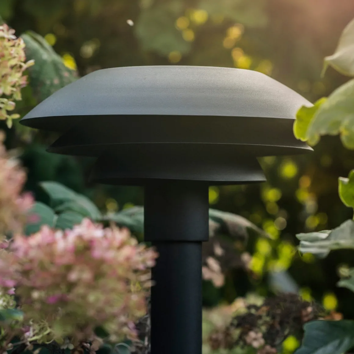 DL31 utendørs stolpe 100 cm IP44 - Svart