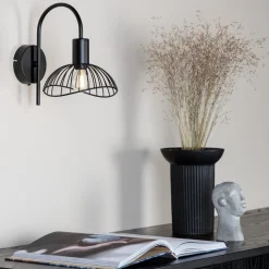 Elsa buet vegglampe - Svart