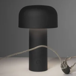 Flos Bellhop oppladbar bordlampe