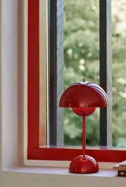 Flowerpot VP9 bærbar bordlampe