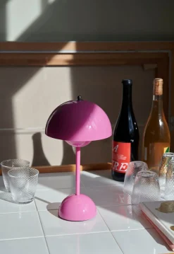 Flowerpot VP9 bærbar bordlampe