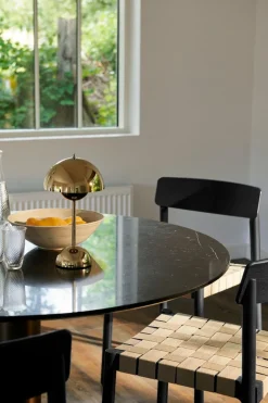 Flowerpot VP9 bærbar bordlampe