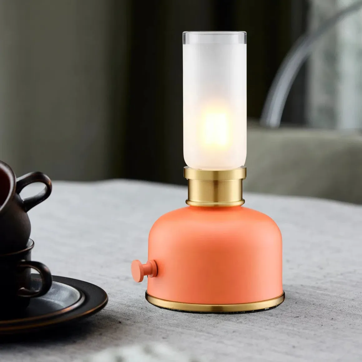 Frida bærbar bordlampe oppladbar 2200 Kelvin