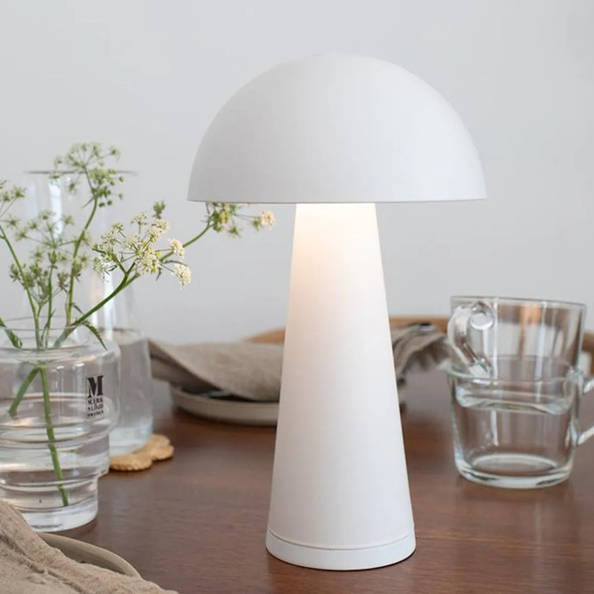 Fungi oppladbar bordlampe - Hvit