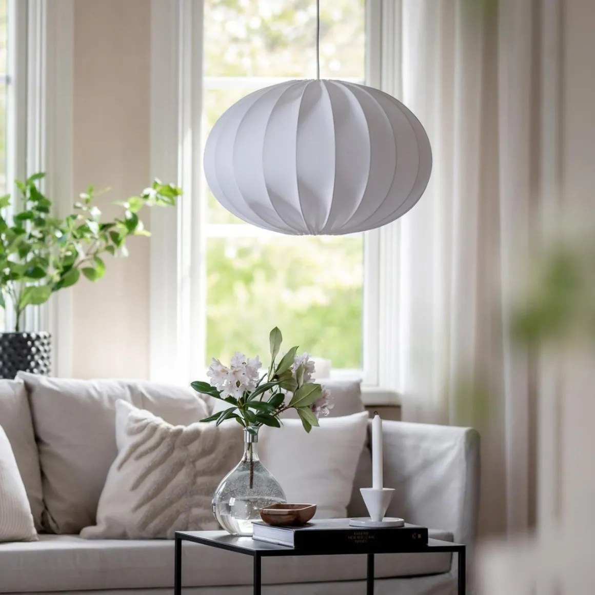 Hilma taklampe 40 cm - Hvit