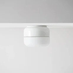 Ifø Ohm 140/115 tak/vegg 10W led dimbar IP44 - 2700K - Hvit/Opal glass