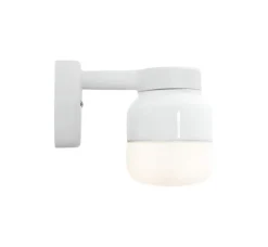 Ifø Ohm 100/150 vegglampe IP44