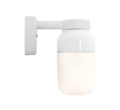 Ifø Ohm 100/210 vegglampe IP44