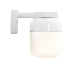 Ifø Ohm 140/205 vegglampe IP44