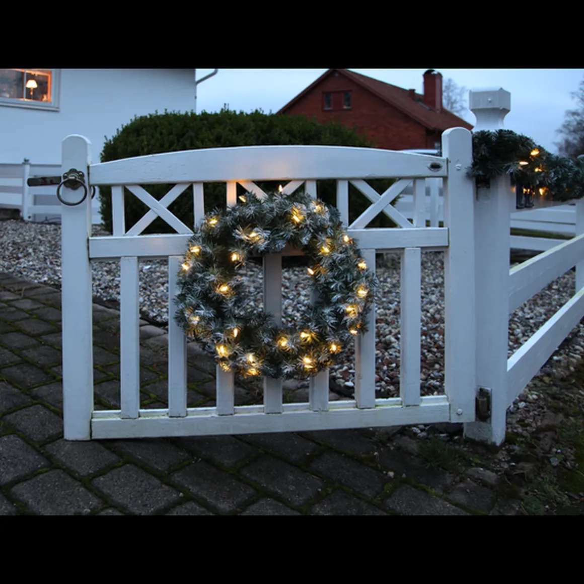 Julekrans med lys Edmonton 50 cm 30-lys - Grønn