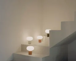 Karl-Johan bærbar bordlampe - Rød