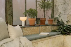 Kizu Portable bordlampe - Hvit marmor