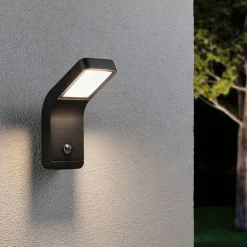 Kulma vegglampe utendørs IP44 7,5W 3000 Kelvin - Sensor