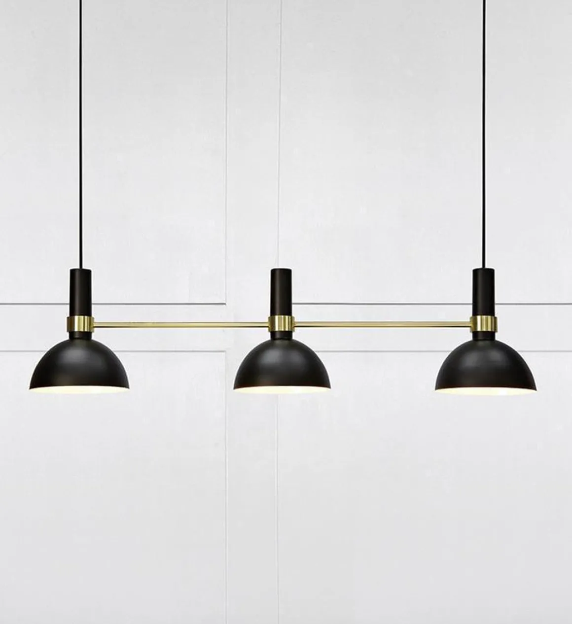 Larry takpendel - Svart/Børstet messing - Svart / Messing