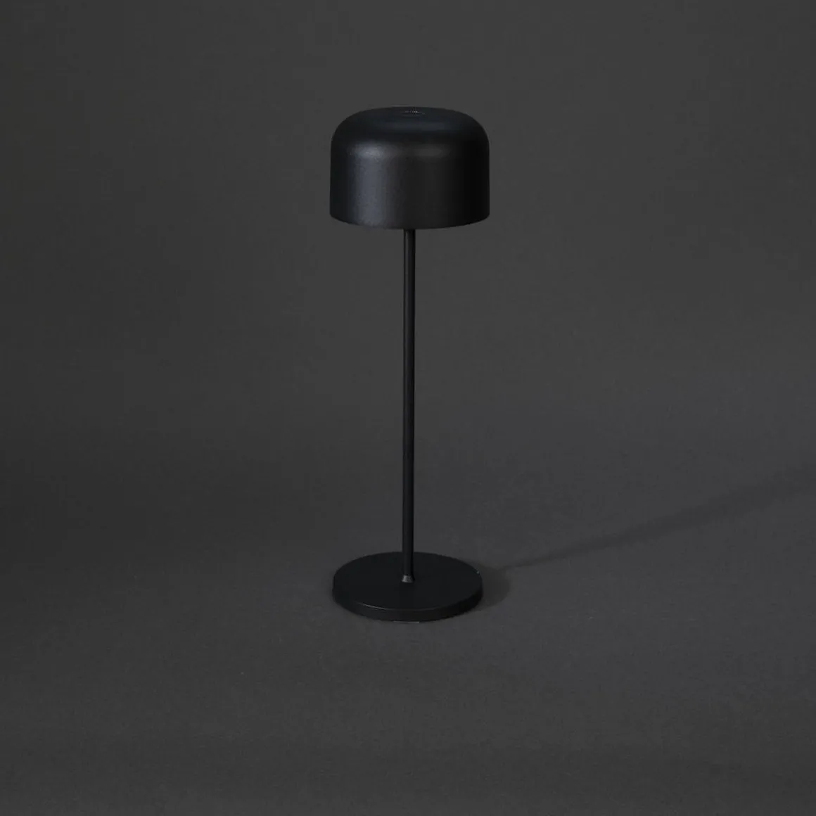 Lille bordlampe oppladbar utendørs IP54