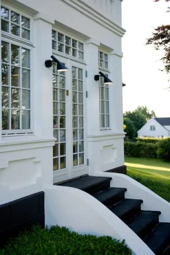 Louis Poulsen AJ 50 utendørs vegglampe