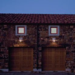 Louis Poulsen Albertslund utendørs vegglampe kort