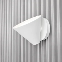 Louis Poulsen Keglen vegglampe