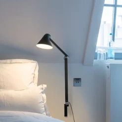 Louis Poulsen NJP lang vegglampe