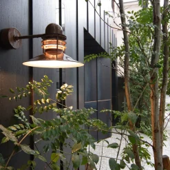 Louis Poulsen Nyhavn utendørs vegglampe