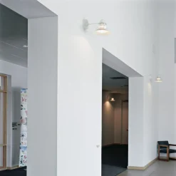 Louis Poulsen Nyhavn utendørs vegglampe