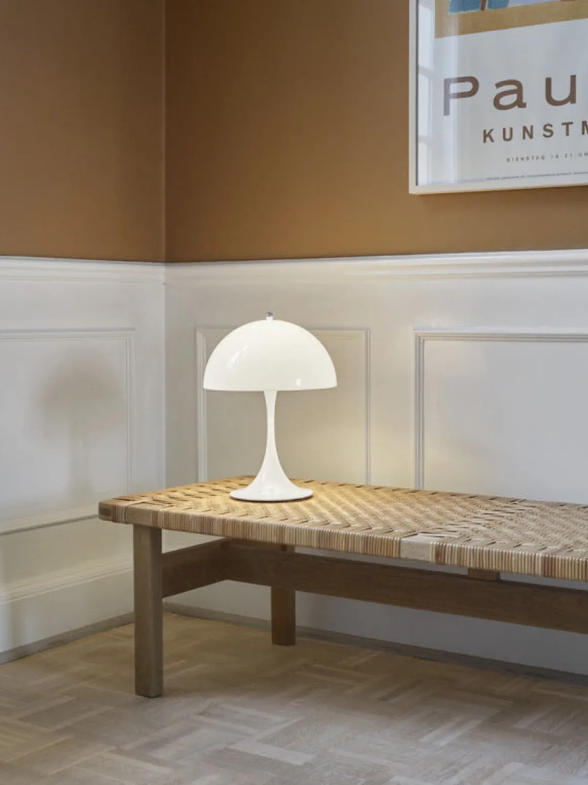 Louis Poulsen Panthella 250 Portable bordlampe