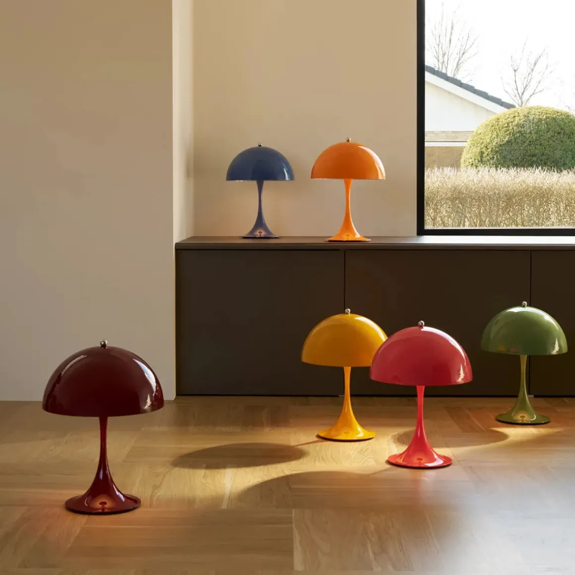 Louis Poulsen Panthella 250 V3 Portable bordlampe