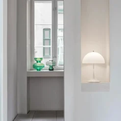 Louis Poulsen Panthella 250 V3 Portable bordlampe